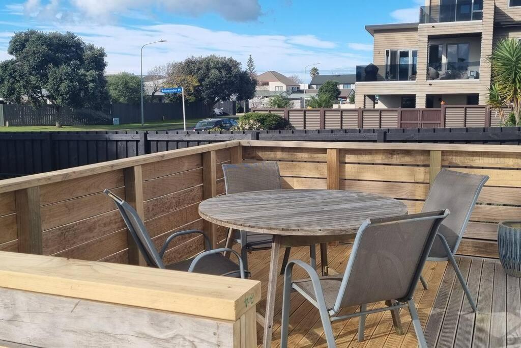 Ultimate Family Holiday - Pet Friendly! Papamoa Exterior foto